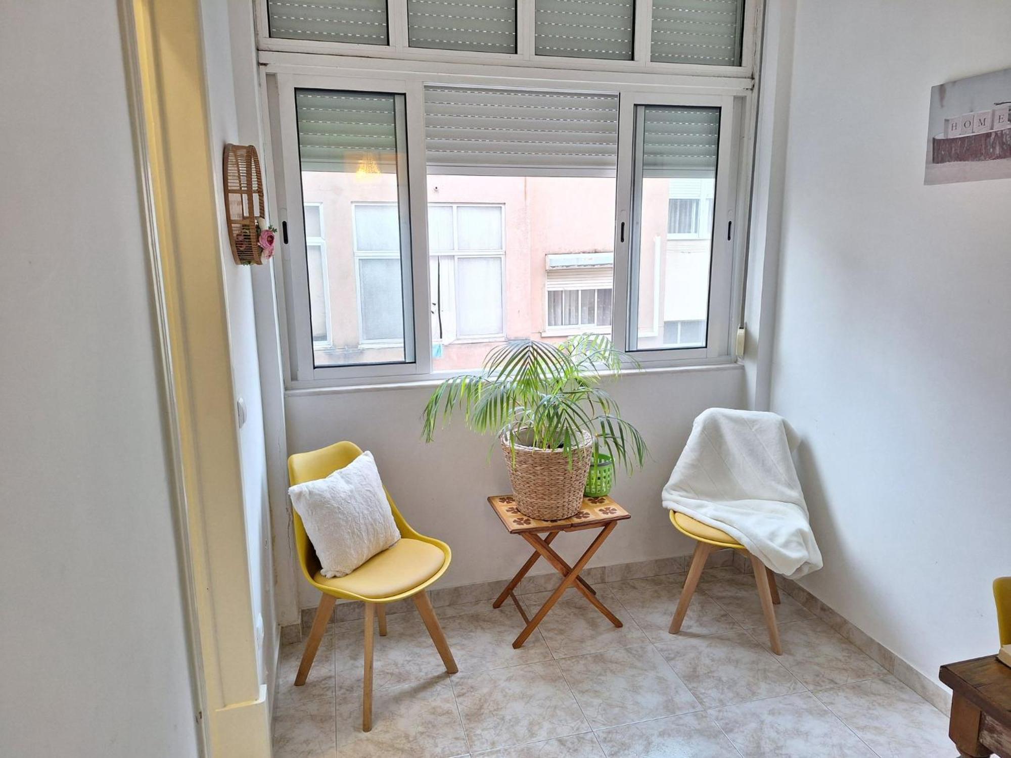 Be Local - Flat With One Bedroom In Moscavide - Lisboa エクステリア 写真